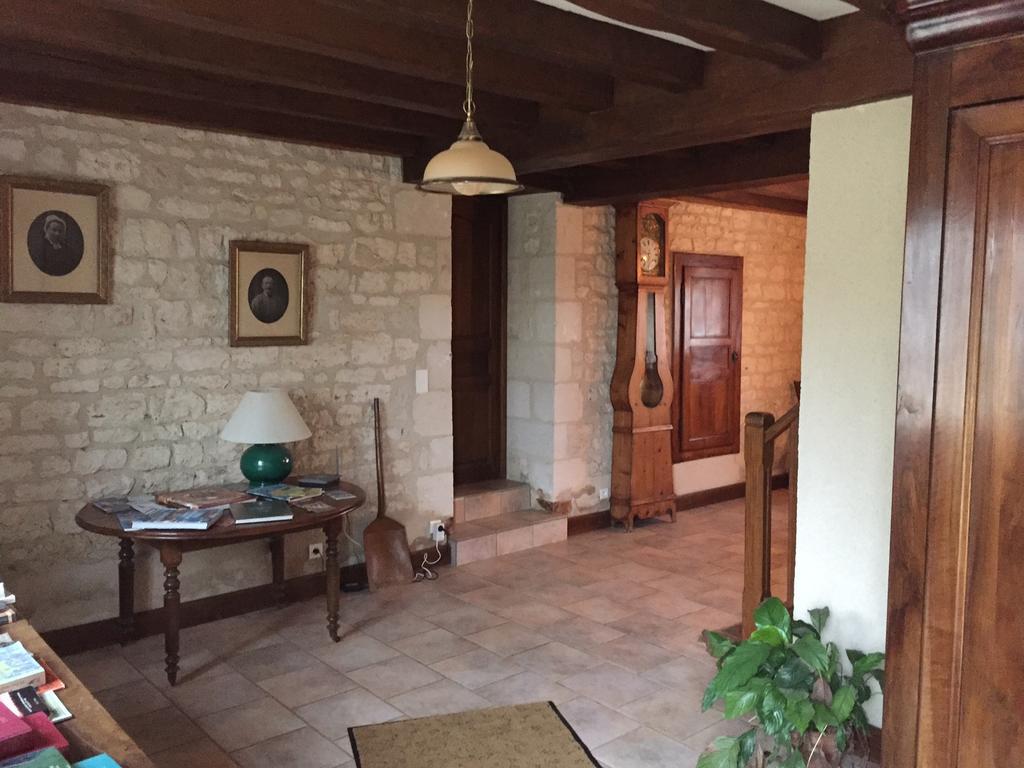 Chambres D'Hotes Du Puy D'Anche Sauzé-Vaussais Exteriör bild